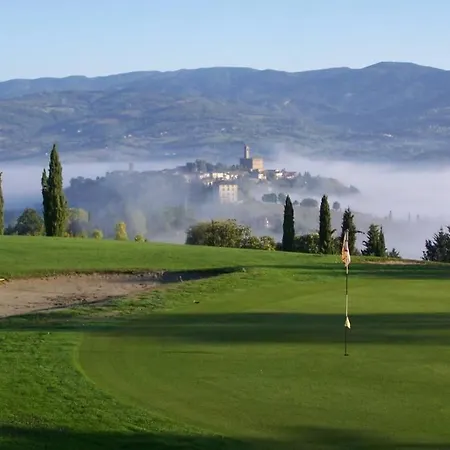 Villa Liz Tuscany, Private Pool, Hot Tub, Fenced, Pets Allowed