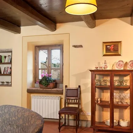 Liz Tuscany, Private Pool, Hot Tub, Fenced, Pets Allowed
