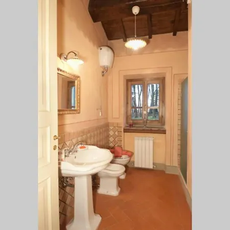 Liz Tuscany, Private Pool, Hot Tub, Fenced, Pets Allowed Poppi